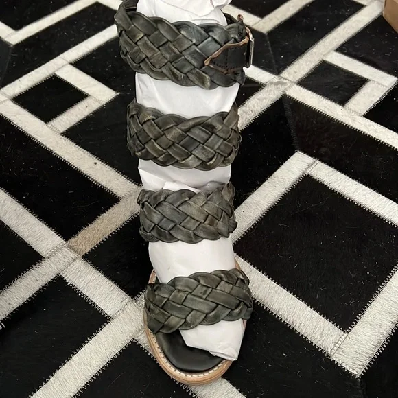 NWT Freebird by Steven Bayou Olive Multi - Picture 6 of 9